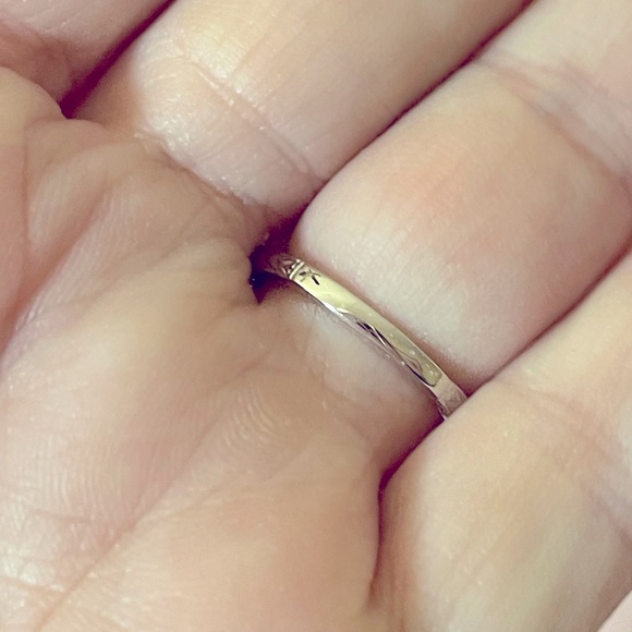 5A & 925 Sterling See video! Antique Sapphire 925 & 5A vintage ring! 6-155 - Picture 10 of 10